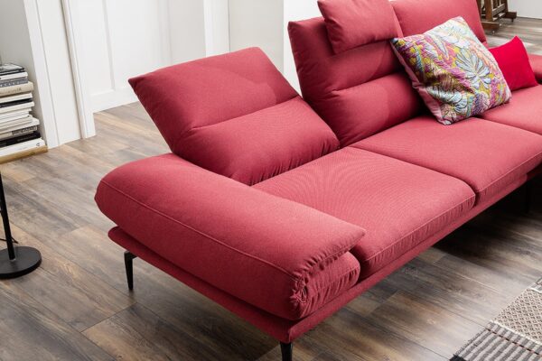 Sofa mit verstellbarer Rückenlehne