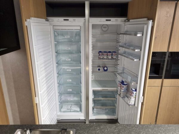 Kühlschrank und Gefrierschrank von Miele im Abverkauf in Viersen