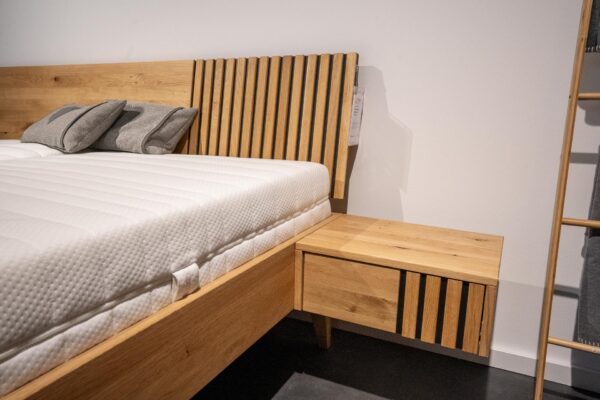 doppelbett eiche mit nachtschrank