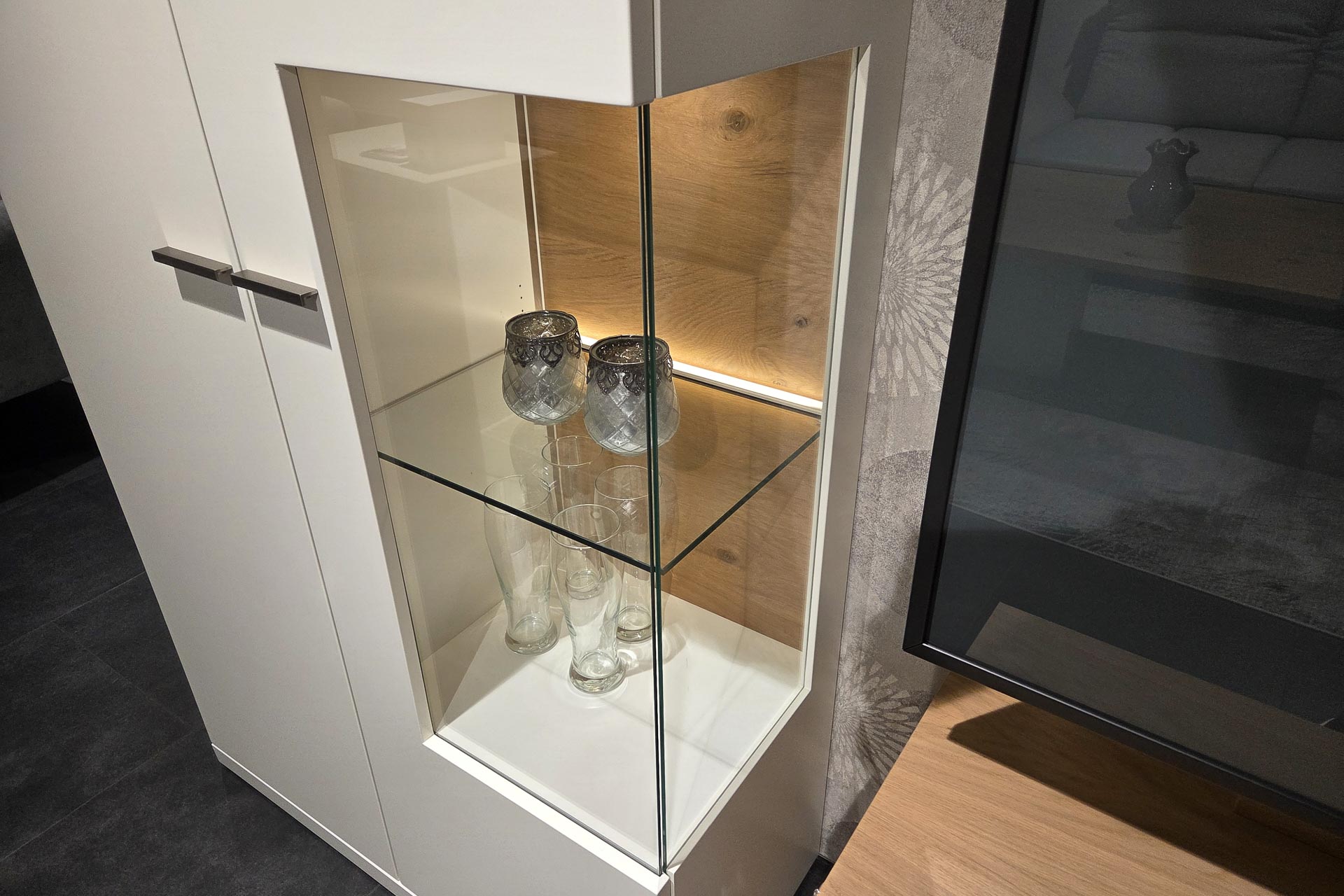 Lavita Vitrine